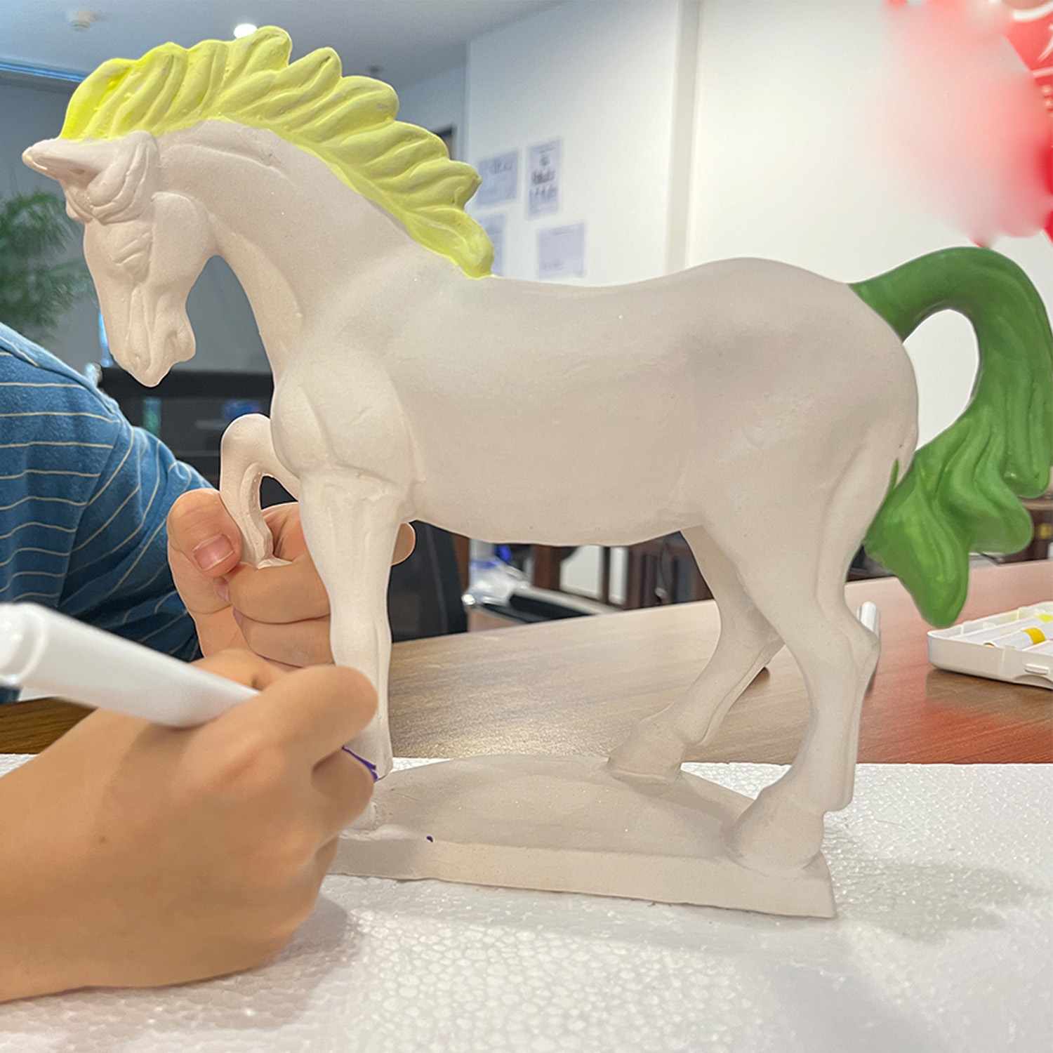 Paintable White Porcelain Horse Statue 2